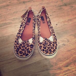 Cheetah Print Girls Shoe